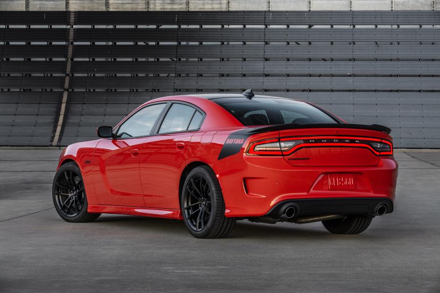  Dodge Charger Daytona 392 2016 года  (фото 2 из 12)